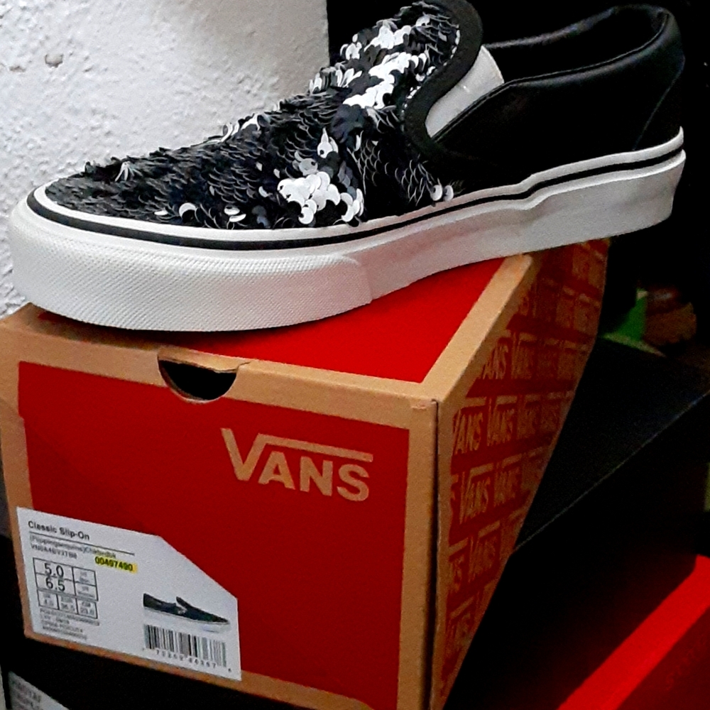 Shoe